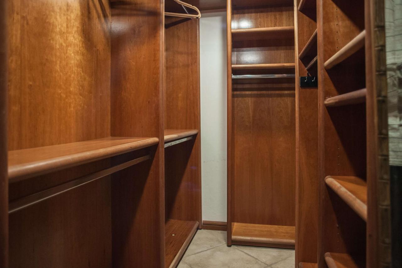 Seawind Beach Apartments モンテゴ・ベイ エクステリア 写真